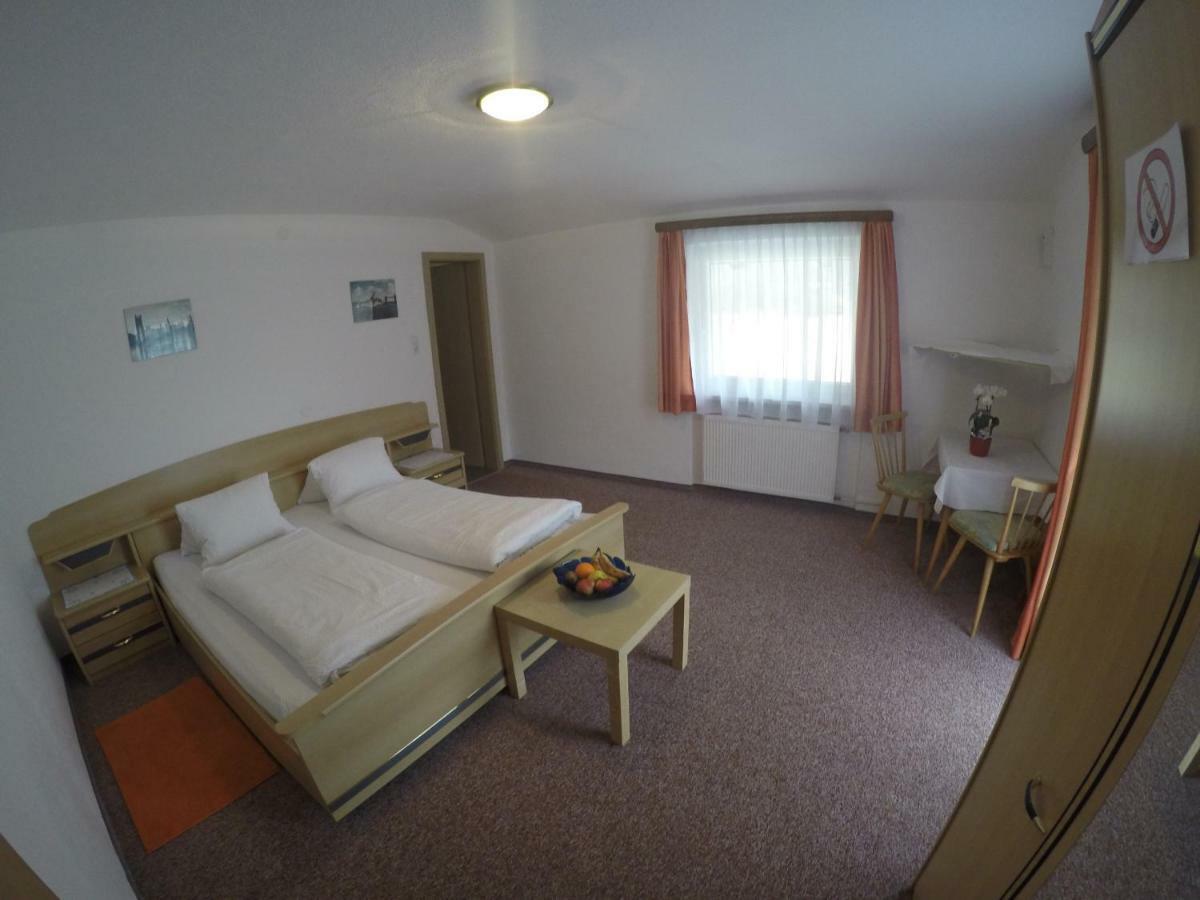 Hotel Haus Gamsblick Umhausen Esterno foto